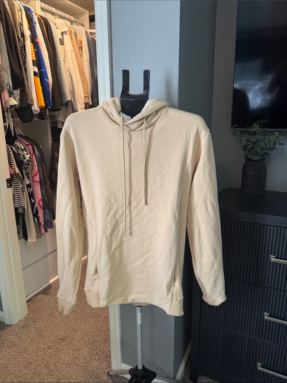 Men's Cream Pullover Hoodie - Casual Long Sleeve Hooded Shirt